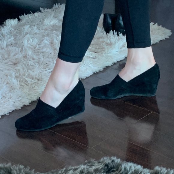 Geox black suede wedge heel loafer - Picture 2 of 4